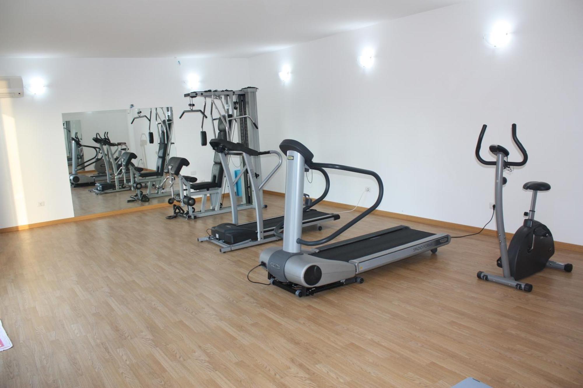 Hotel Residence La Villetta Canneto  Exterior photo